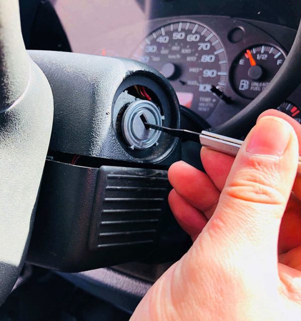 Automotive Replacement Ignition Services Locksmith image